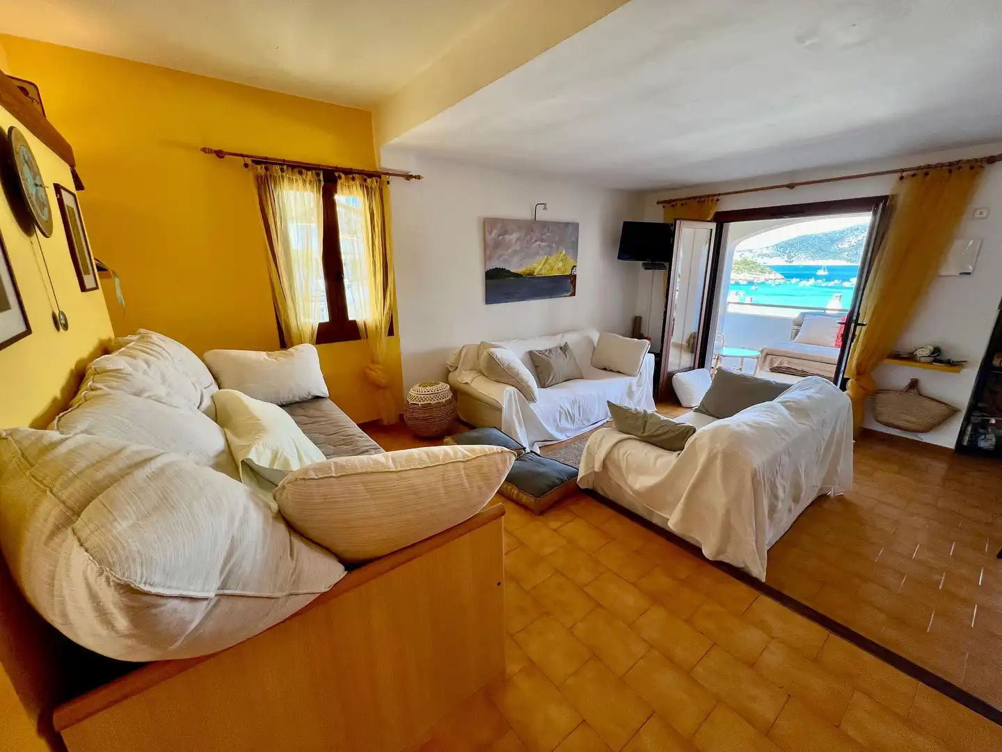 Sala d'estar de Apartament en venda en Andratx amb Terrassa, Traster i Piscina comunitària