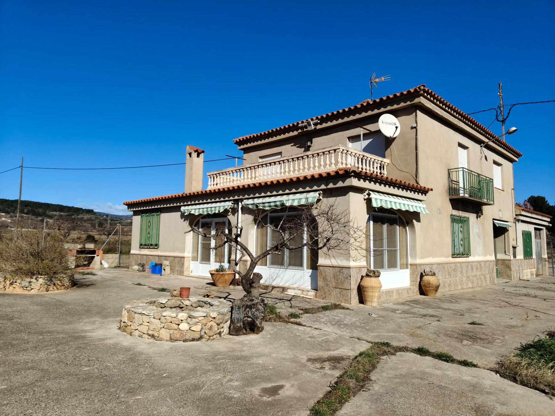 Exterior view of House or chalet for sale in Atzeneta del Maestrat  with Heating, Private garden and Terrace