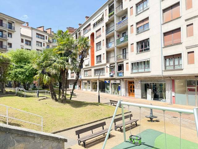 Local comercial en Alquiler en Zumarraga