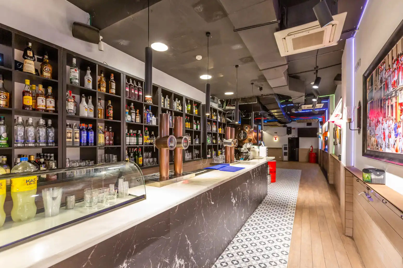 Local comercial en traspaso en Casco Antiguo, imagen 5