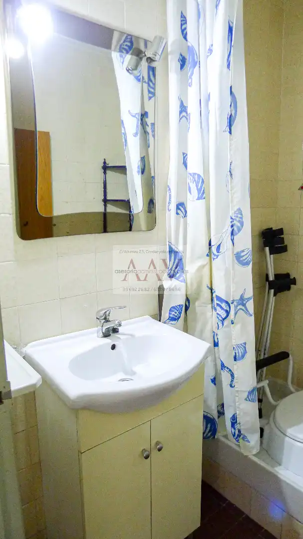 Badezimmer von Wohnung zum Verkauf in Cerdanyola del Vallès mit Klimaanlage, Heizung und Balkon