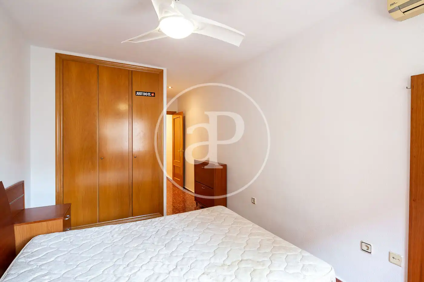 Habitación de Piso de alquiler en Valencia con Aire acondicionado, Calefacción y Amueblado