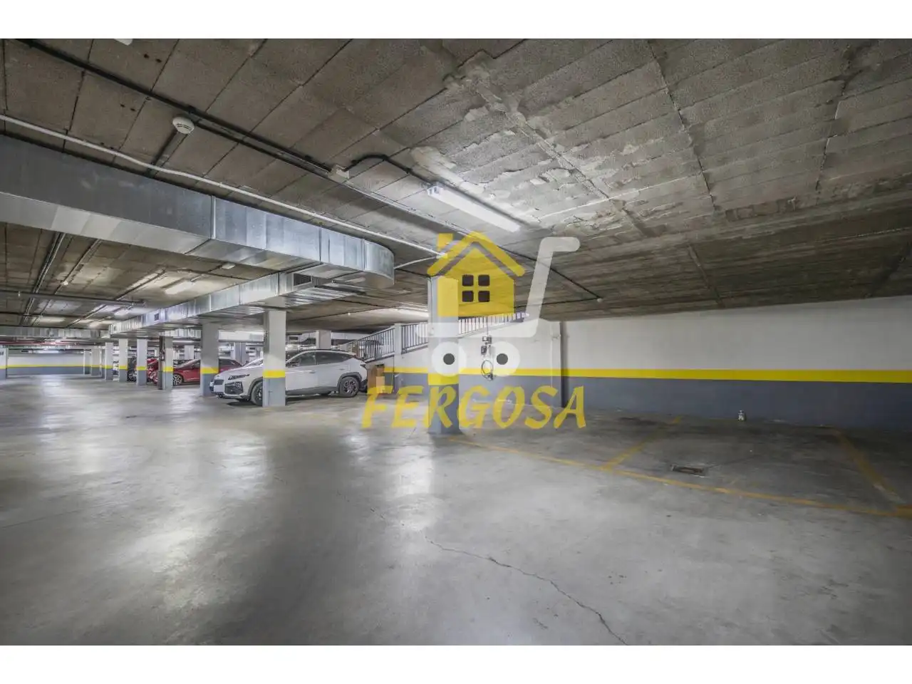 Parking de Piso en venta en Navalcarnero con Aire acondicionado, Calefacción y Piscina comunitaria