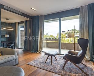 Living room of Apartment for sale in  Barcelona Capital  with Air Conditioner, Terrace and Swimming Pool