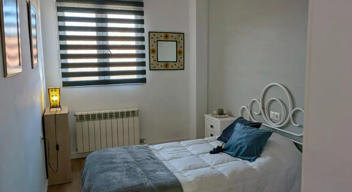 Bedroom of Flat for rent in Armilla  with Air Conditioner, Heating and Parquet flooring