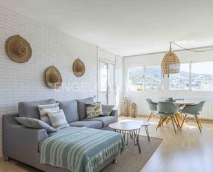 Sala d'estar de Apartament de lloguer en Sitges amb Aire condicionat, Calefacció i Moblat