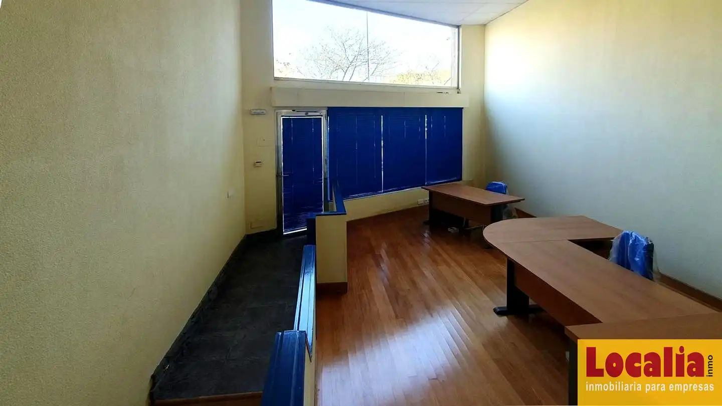 Locale commerciale in vendita a Alisal - San Román, imagen 2