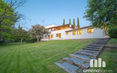 Vista exterior de Casa o xalet en venda en Ciudalcampo amb Aire condicionat i Piscina