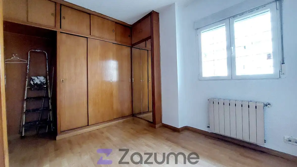 Bedroom of Flat for rent in Madrid  with Air Conditioner, Heating and Oven