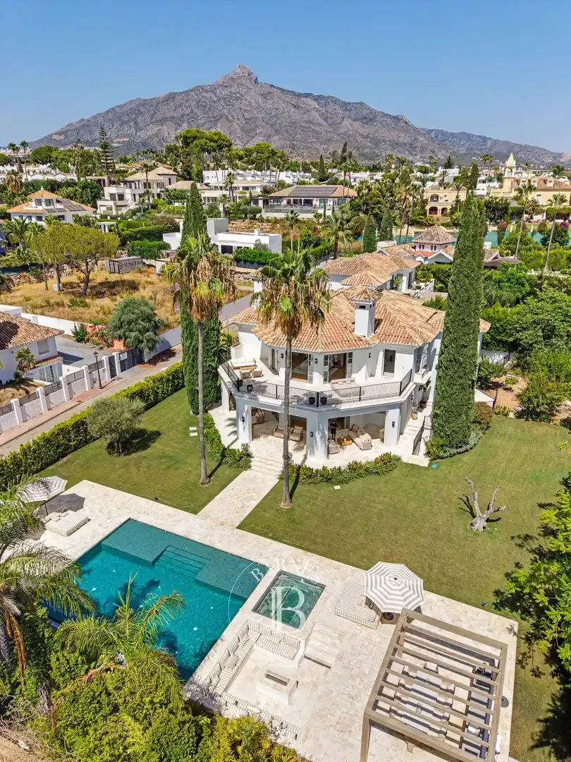 Exterior view of Houses for sale in Marbella  with Air Conditioner, Heating and Swimming Pool