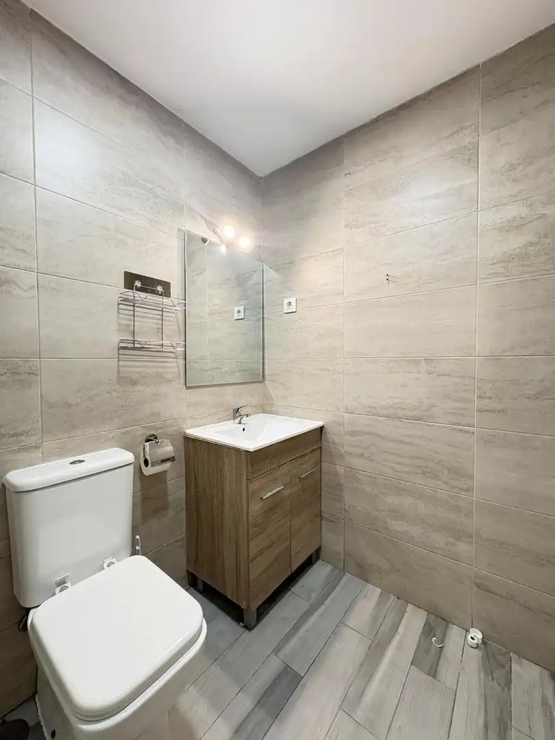 Ground floor to rent in Calle de Cuenca, imagen 11