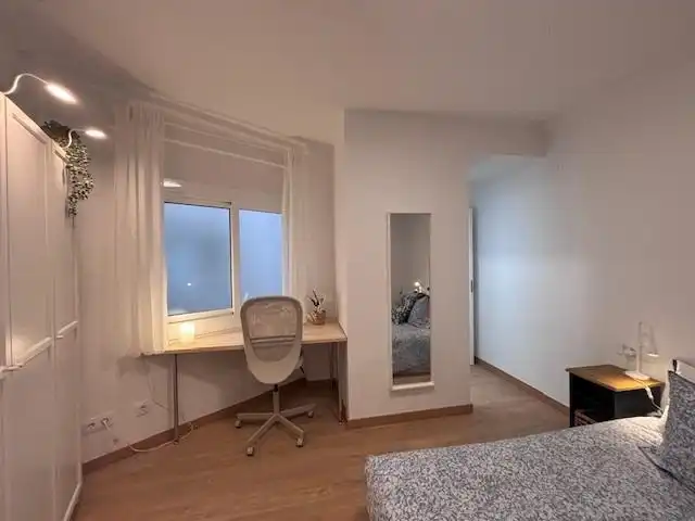 Piso en venta en Avenida Gran Via de les Corts Catalanes, Hostafrancs