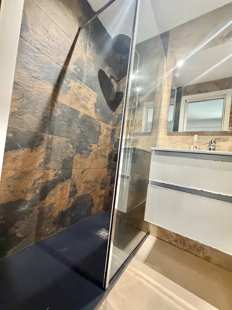 Piso con ascensor en venta en Calle de Salas Barbadillo, imagen 19