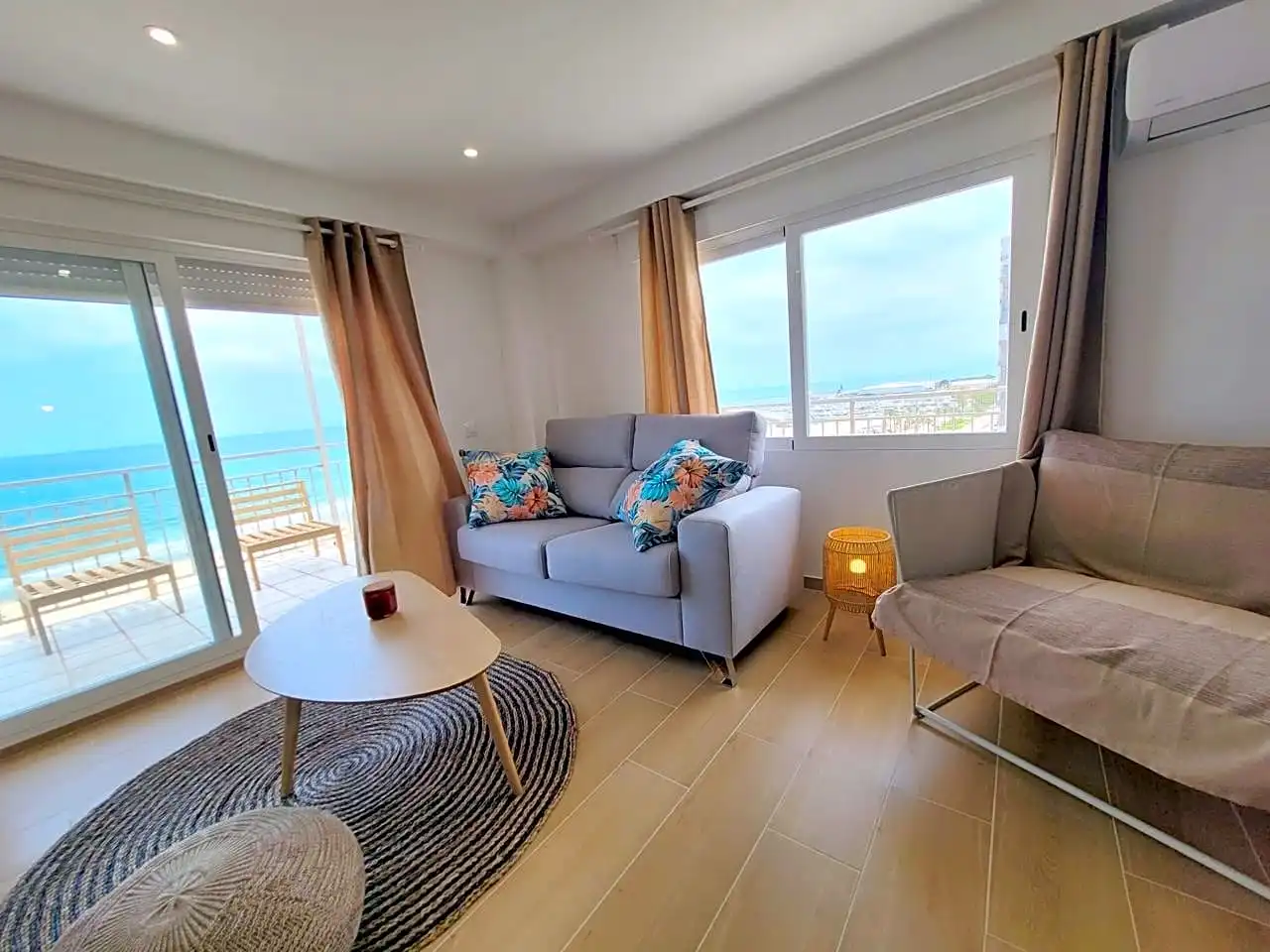 Àtic de lloguer a Marítim De Neptú, 31, Playa de Gandia