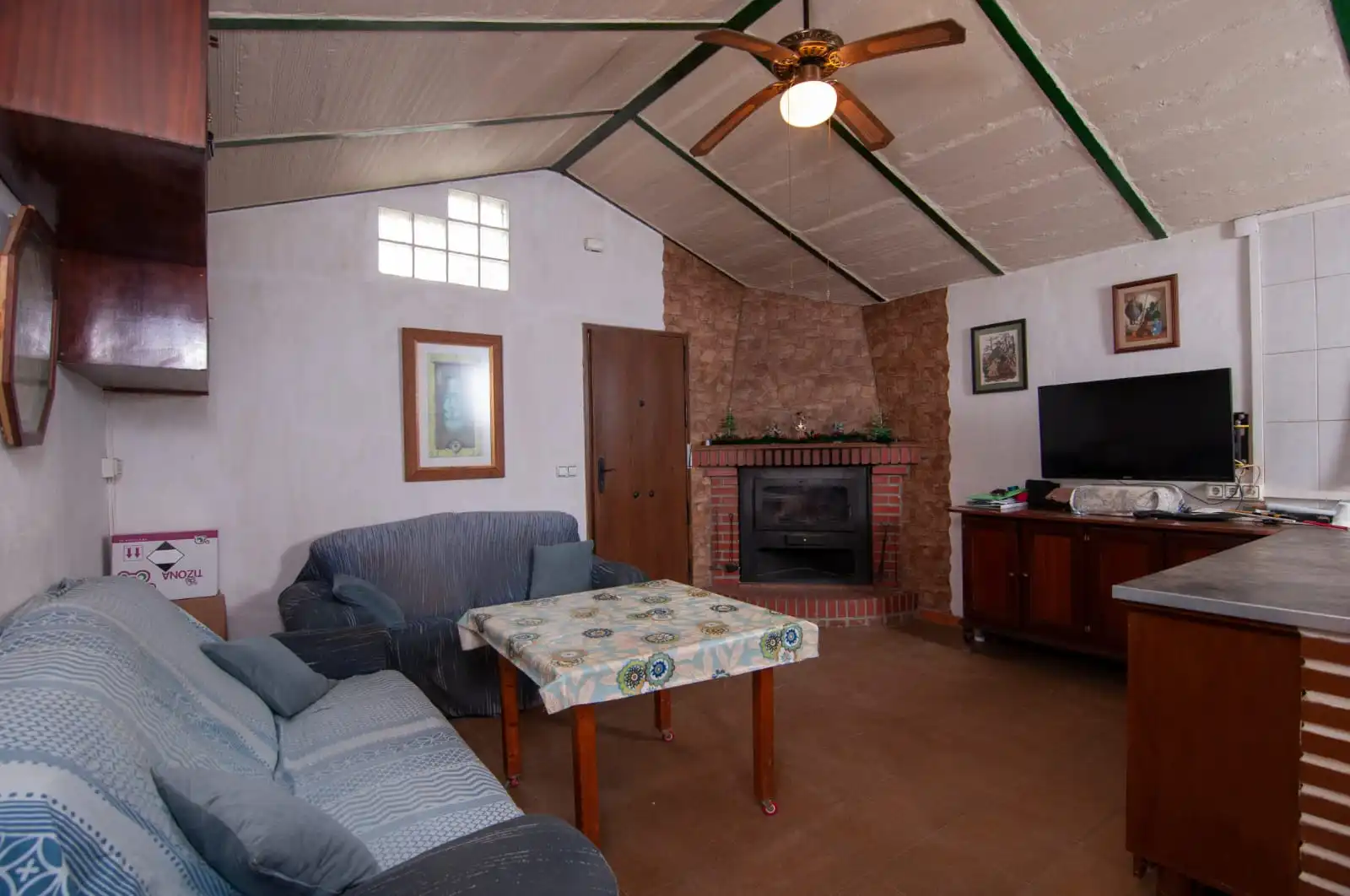 Sala d'estar de Casa o xalet en venda en Marbella amb Piscina i Moblat