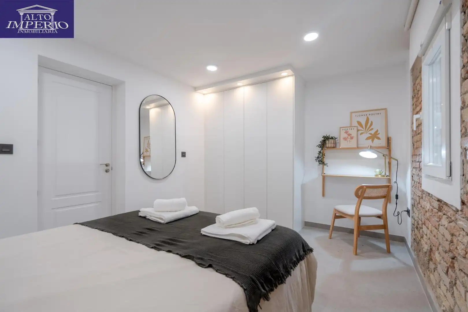 Schlafzimmer von Wohnung zum Verkauf in Granada mit Klimaanlage, Parkett und Möbliert