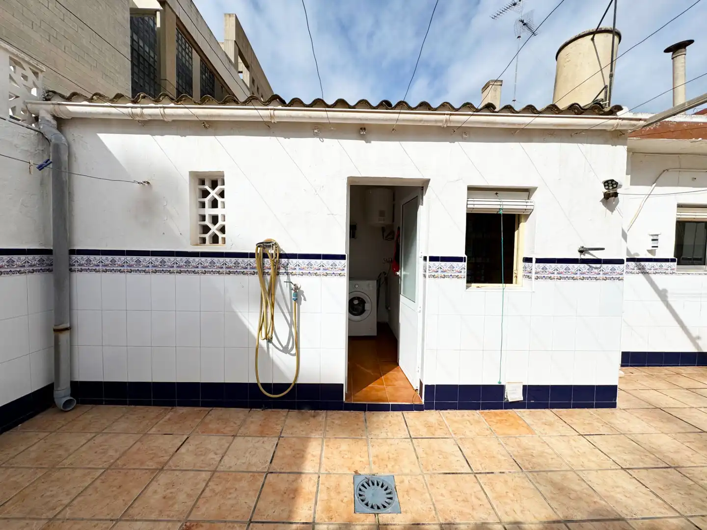 Vista exterior de Casa adosada en venta en San Pedro del Pinatar con Aire acondicionado, Amueblado y Horno