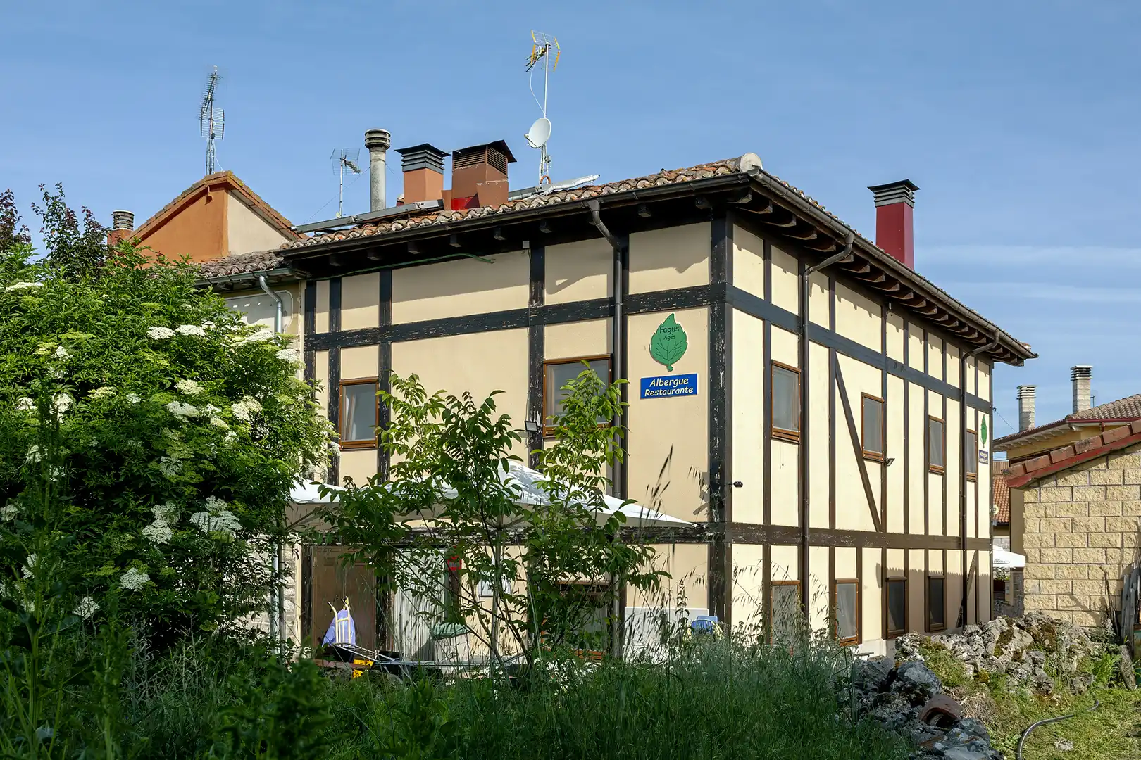 Vista exterior de Local en venta en Arlanzón con Amueblado