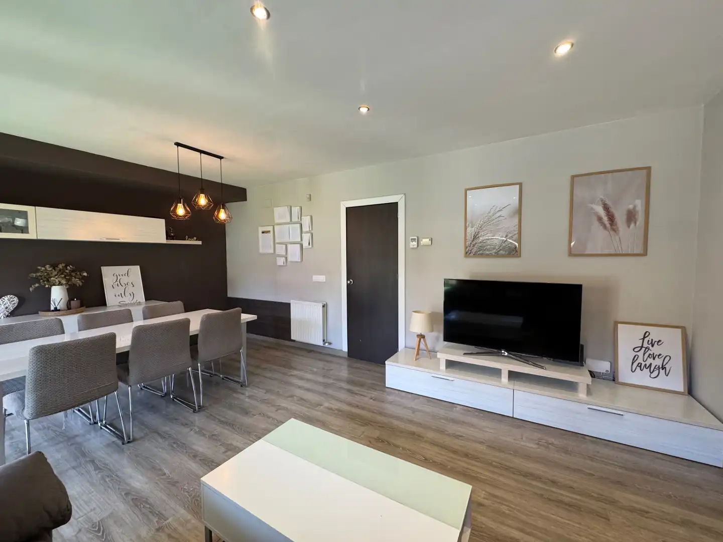 Sala de estar de Casa o chalet en venta en Palau-saverdera con Aire acondicionado, Calefacción y Jardín privado