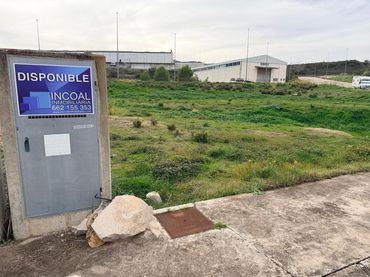 Terreno industrial en venta en Atzeneta d'Albaida
