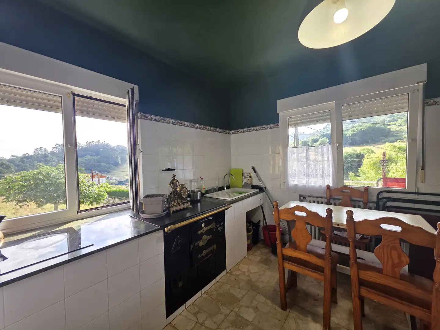 Cocina de Casa o chalet en venta en Siero con Calefacción, Parquet y Terraza