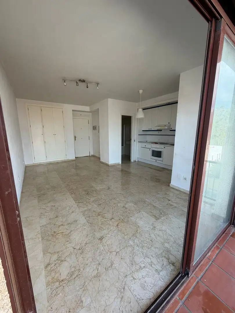 Habitatge amb terrassa en venda a San Luis de Sabinillas, imagen 6