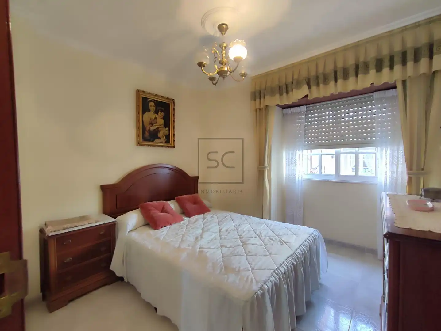 Schlafzimmer von Einfamilien-Reihenhaus zum Verkauf in Ares mit Terrasse, Abstellraum und Möbliert