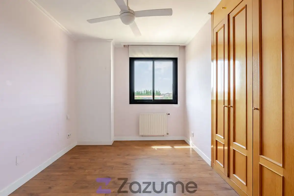 Habitación de Piso de alquiler en Madrid con Aire acondicionado, Calefacción y Piscina