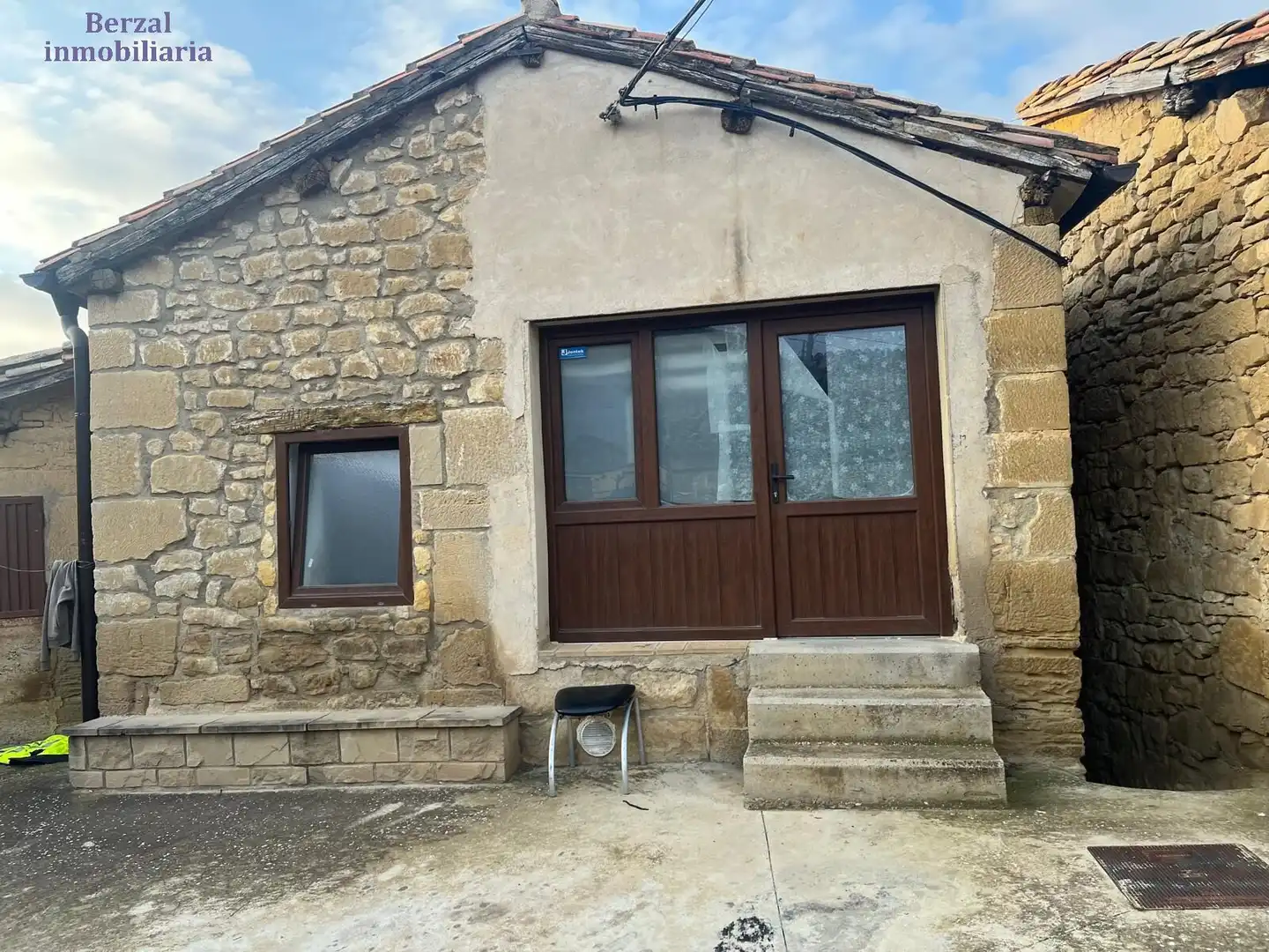 Exterior view of Commercial properties for sale in Baños de Ebro / Mañueta