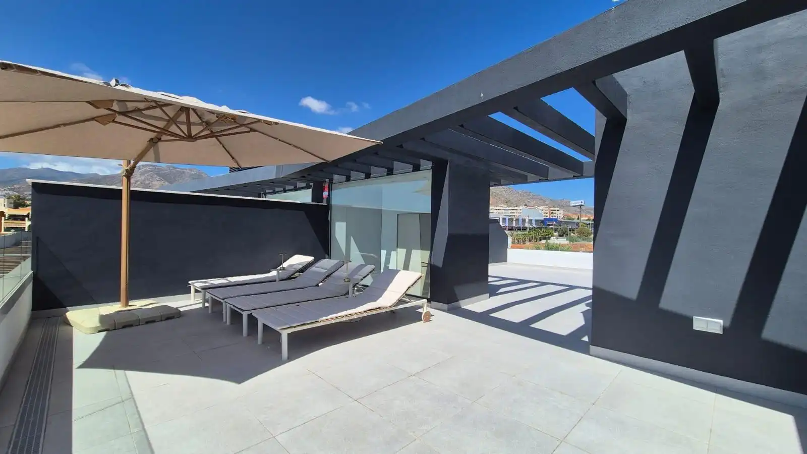 Apartment with pool for sale in Calle de la Cornisa, imagen 17