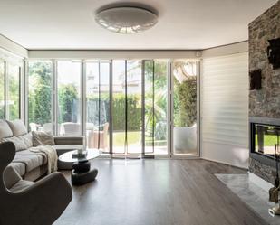 Living room of Single-family semi-detached for sale in Marbella  with Terrace and Balcony