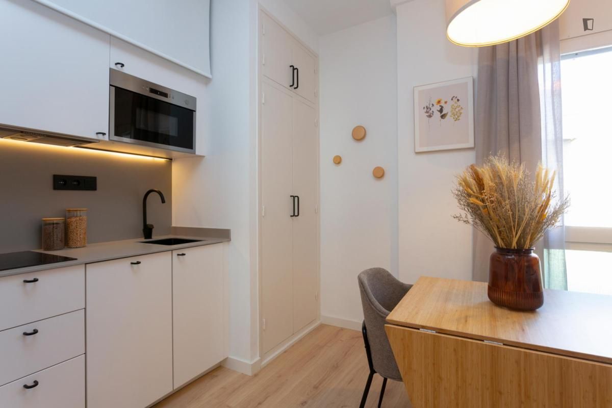 Study to rent in El Raval
