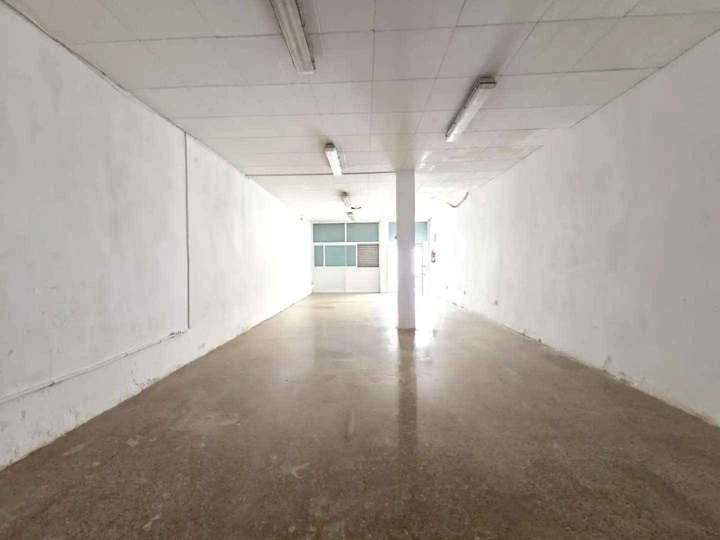 Local comercial de lloguer a Centre - Cordelles