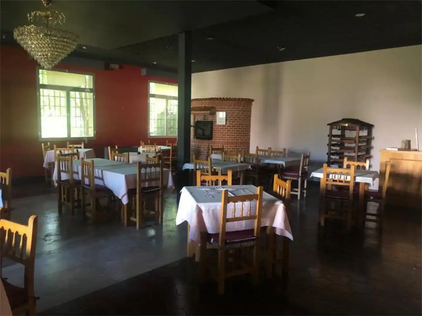 Local en venta en Peguerinos con Amueblado