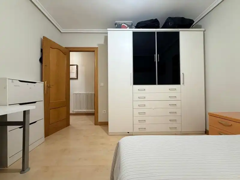 Habitación de Piso en venta en Valladolid con Calefacción y Balcón