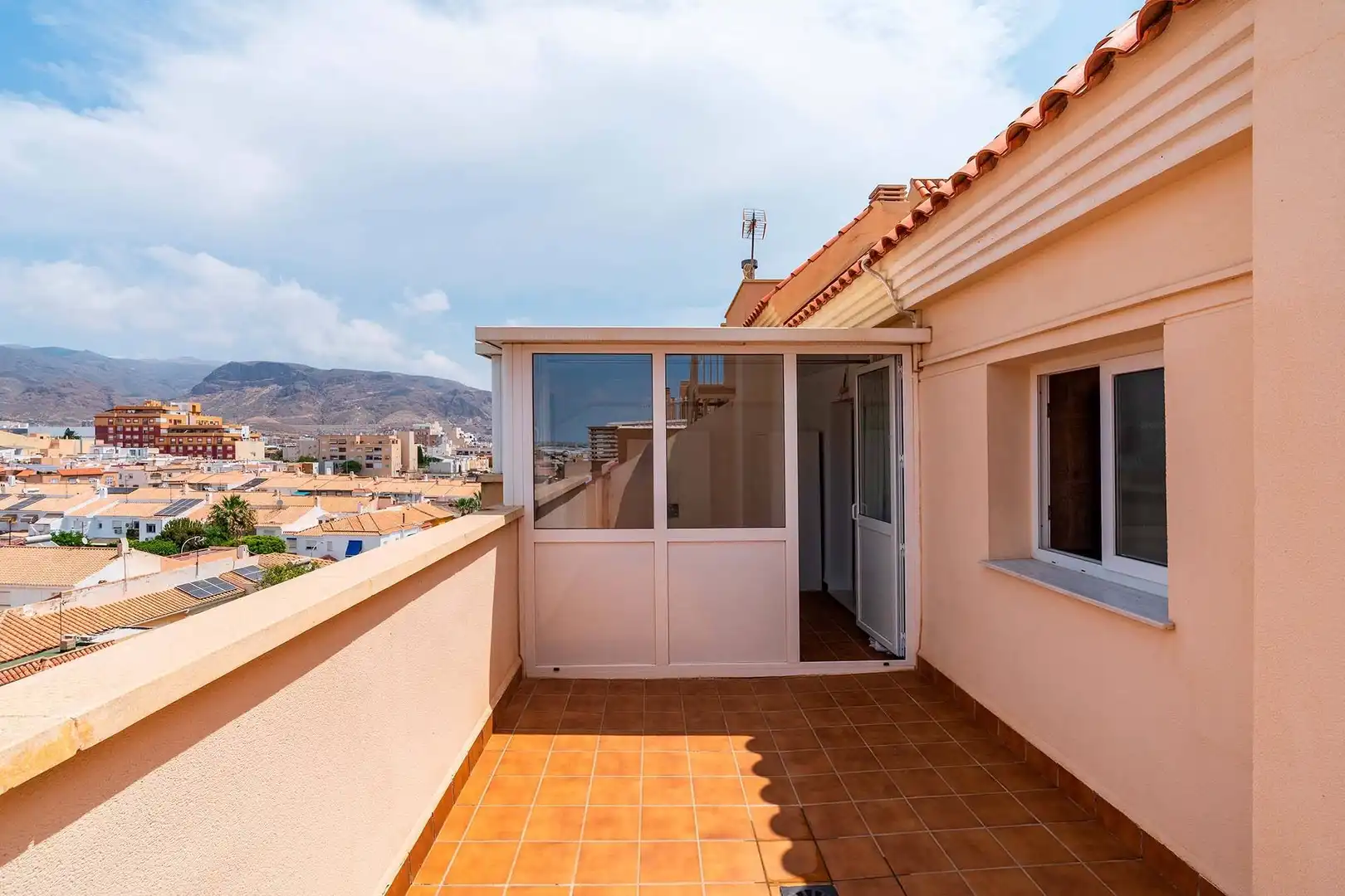 Terrassa de Àtic en venda en Roquetas de Mar amb Aire condicionat, Parquet i Terrassa