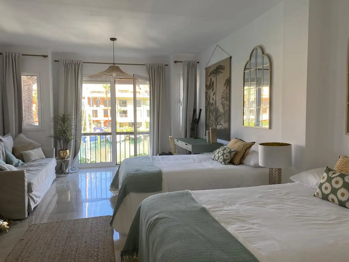 Erdgeschosswohnung mit Terrasse zum Verkauf in Puerto de Sotogrande - La Marina, imagen 3