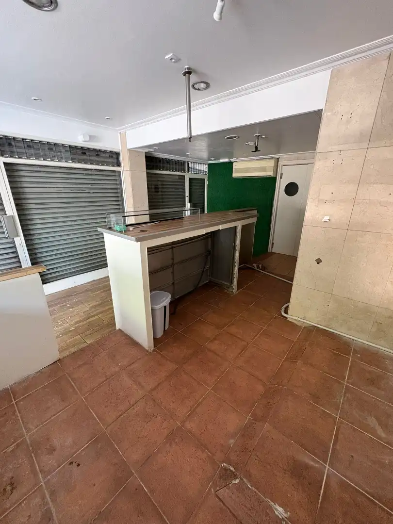 Commercial properties for rent in Girona  with Air Conditioner, Heating and Parquet flooring