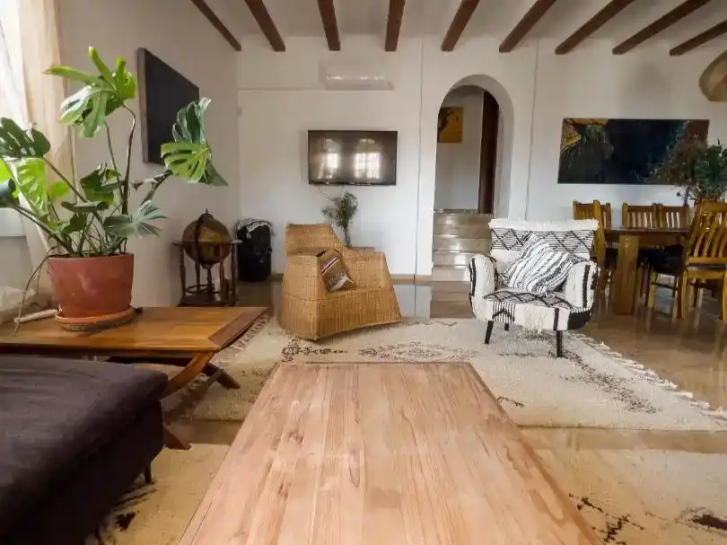 Sala d'estar de Finca rústica de lloguer en Manises amb Aire condicionat, Jardí privat i Traster
