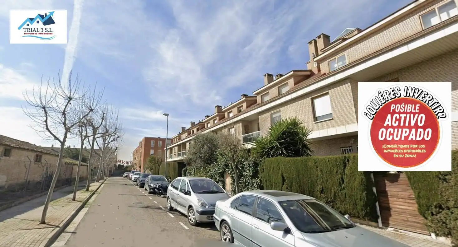Vista exterior de Pis en venda en Utebo amb Jardí privat, Terrassa i Balcó