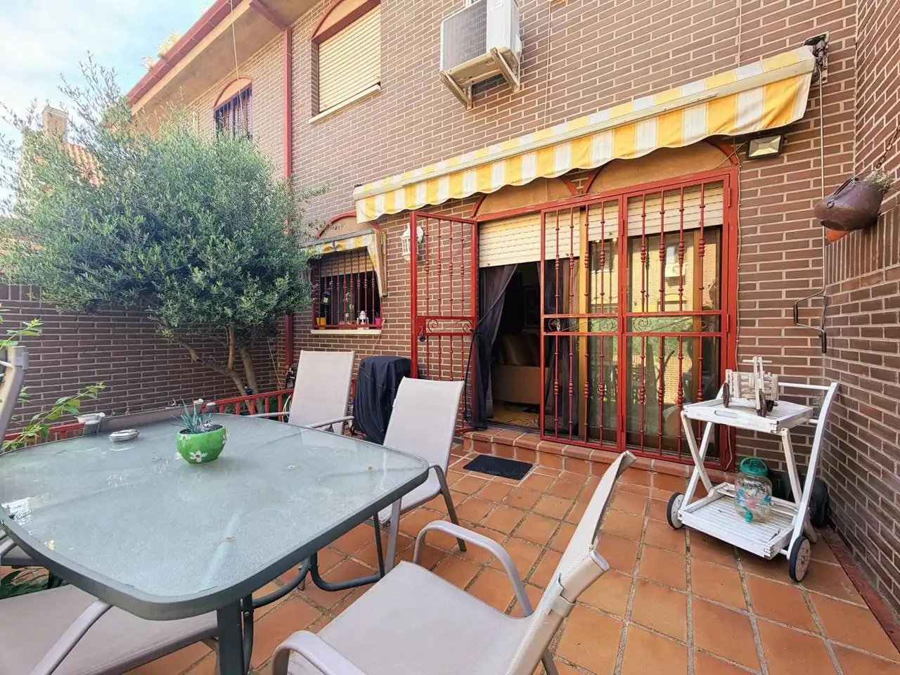 Terrassa de Casa adosada en venda en Getafe amb Aire condicionat, Jardí privat i Terrassa