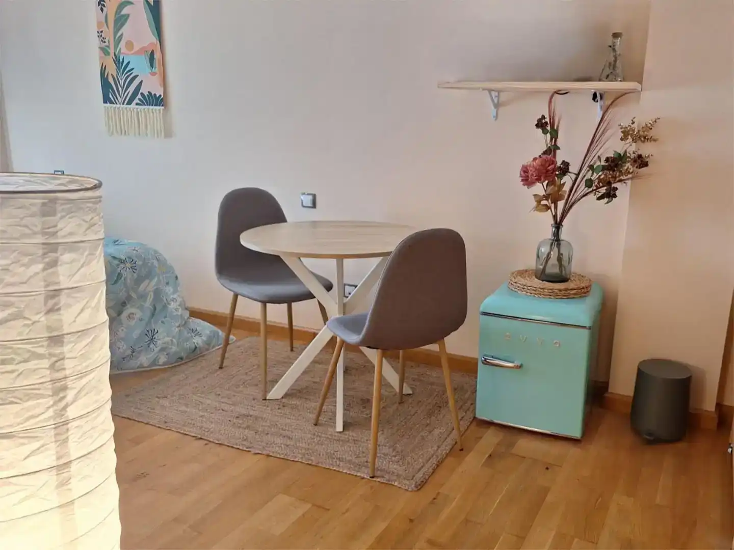 Dining room of Flat for share in Villaquilambre  with Parquet flooring, Furnished and Balcony