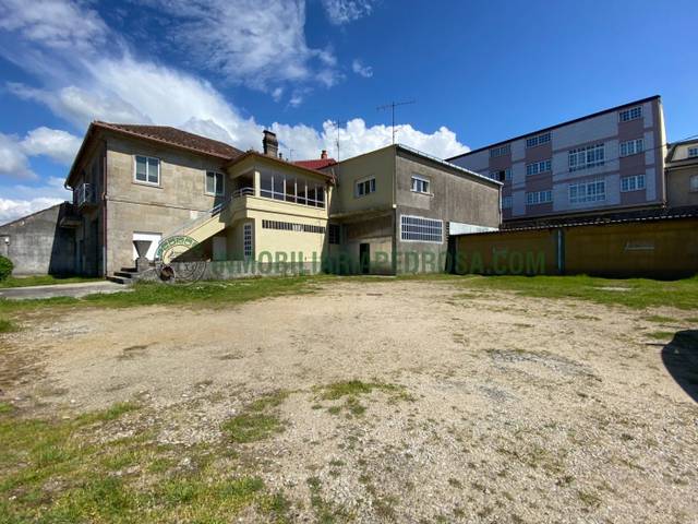 Casa-chalet en Venta en O Burgo - Campus Universitario