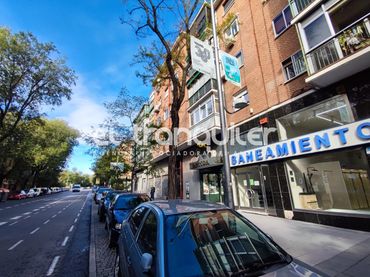 Flat with lift for sale in Avenida Oporto