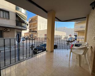 Vista exterior de Planta baixa de lloguer en Torrevieja amb Calefacció, Terrassa i Moblat