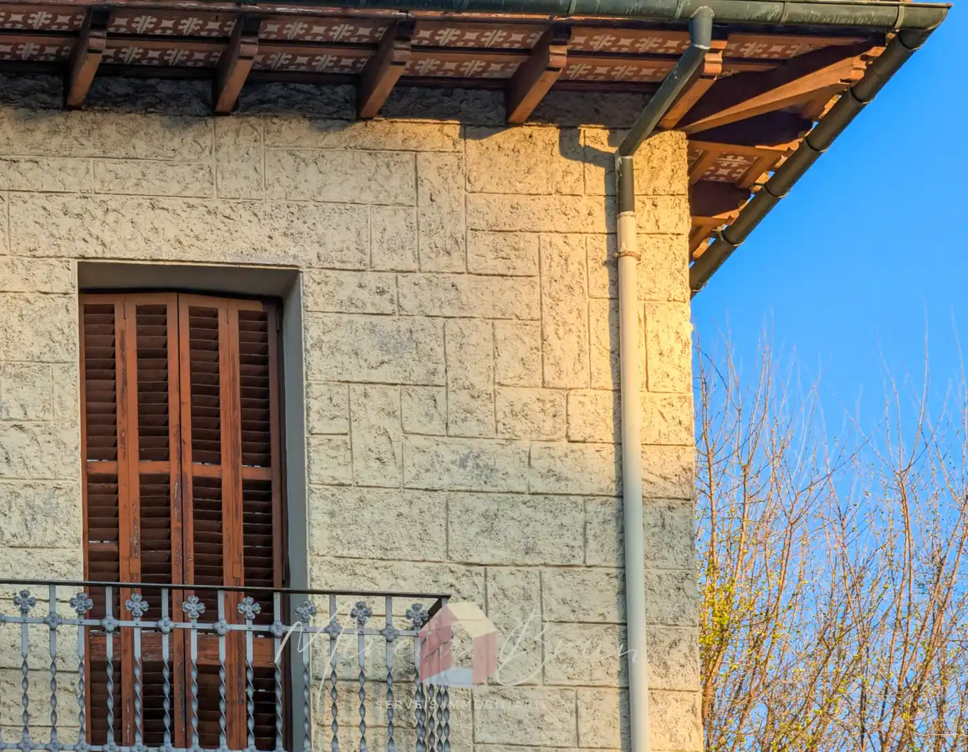 Villa con giardino in vendita a Tona, imagen 2