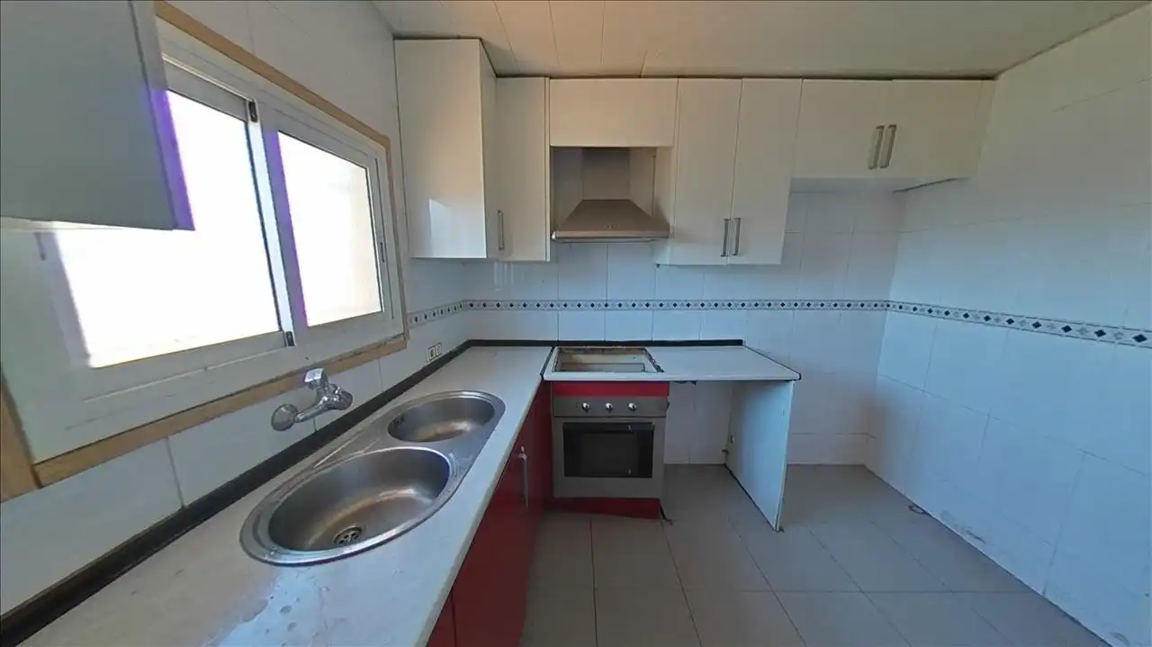 Cuina de Casa o xalet en venda en Barcelona amb Calefacció, Parquet i Terrassa