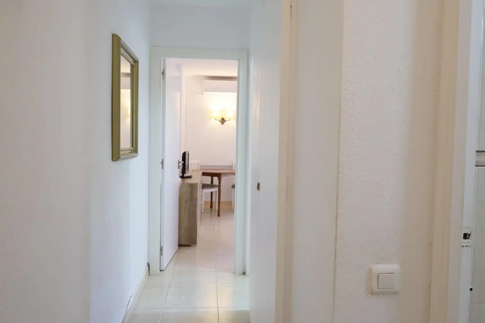 Piso en venta en Benalmádena con Jardín privado, Terraza y Amueblado