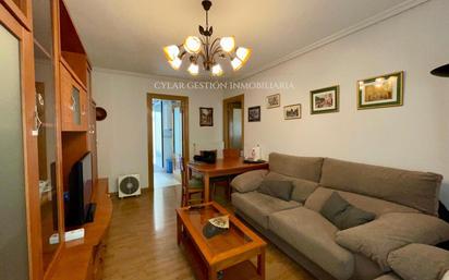 Sala d'estar de Pis en venda en Salamanca Capital amb Calefacció, Parquet i Terrassa