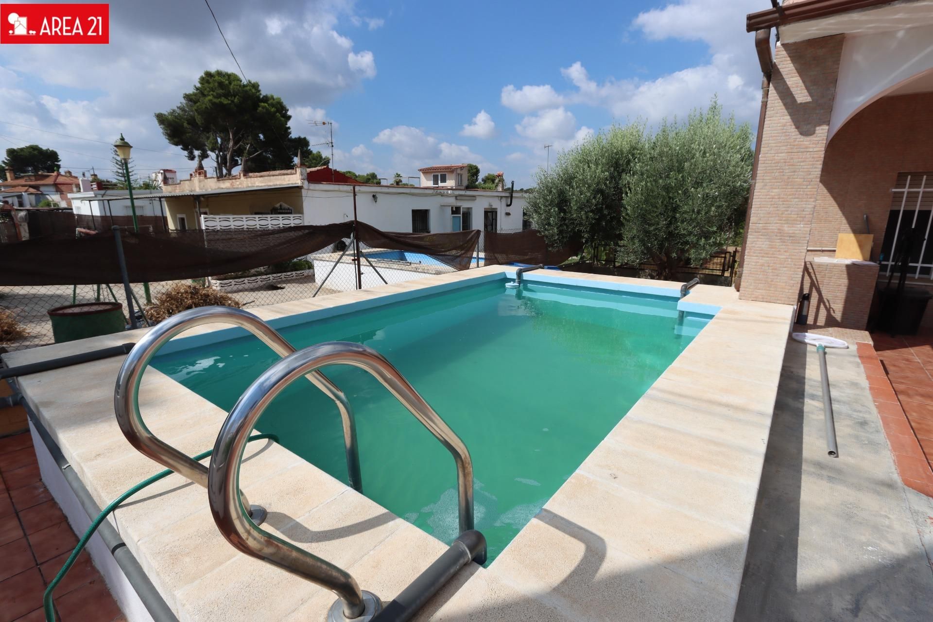 Piscina de Casa o xalet en venda en Bétera amb Jardí privat, Terrassa i Traster